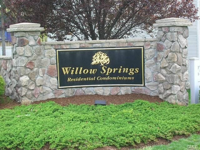 2nd image of 161 Willow Spgs