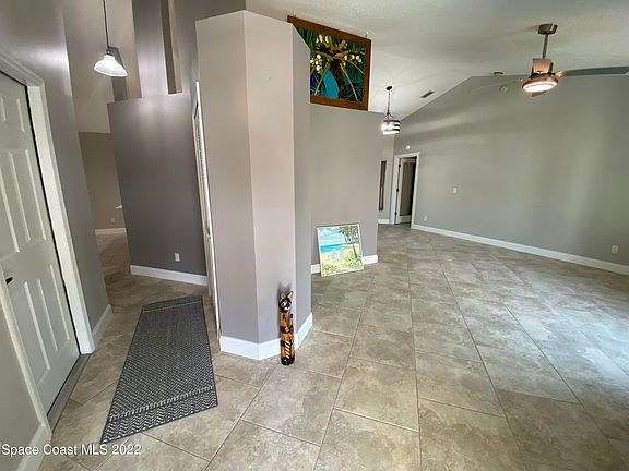 3rd image of 2443 Wild Wood Dr