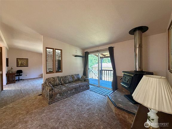 5th image of 611 Cedar Avenue #31