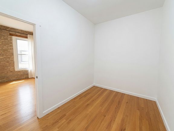 4th image of 1228 N Cleaver St #2H