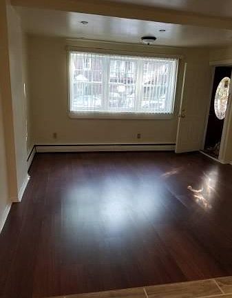 4th image of 585 E 81st St