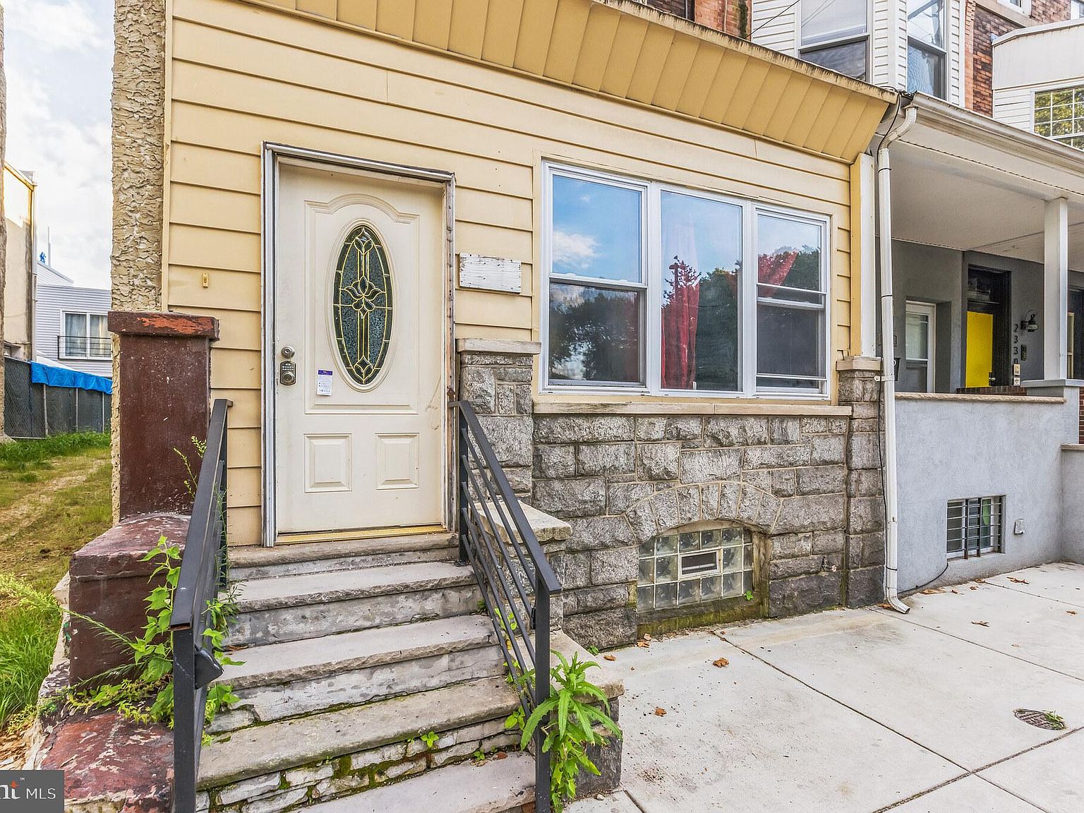 2326 Reed St, Philadelphia, PA 19146 | Zillow