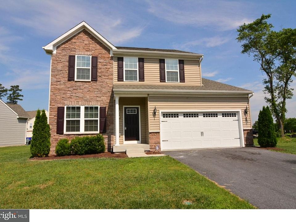 1st image of 27926 Home Farm Dr