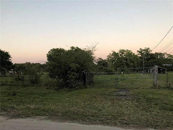 4th image of 10917 Country View Dr