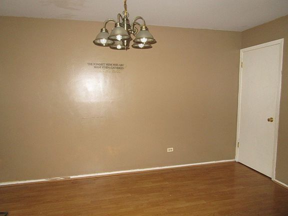 5th image of 4143 Brentwood Ln