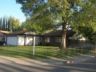 3rd image of 8348 Streng Ave