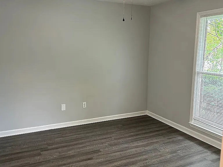 1583 Trent Blvd — Photo 5