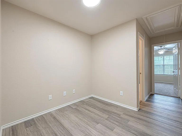 24630 Folkstone Cir — Photo 27