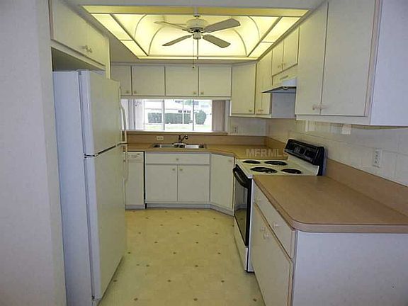 5th image of 11644 SW Egret Cir APT 1201