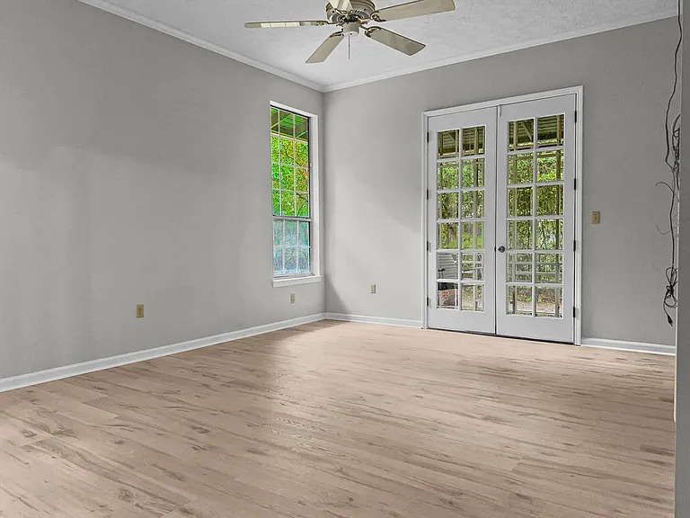 216 Sundial St — Photo 41