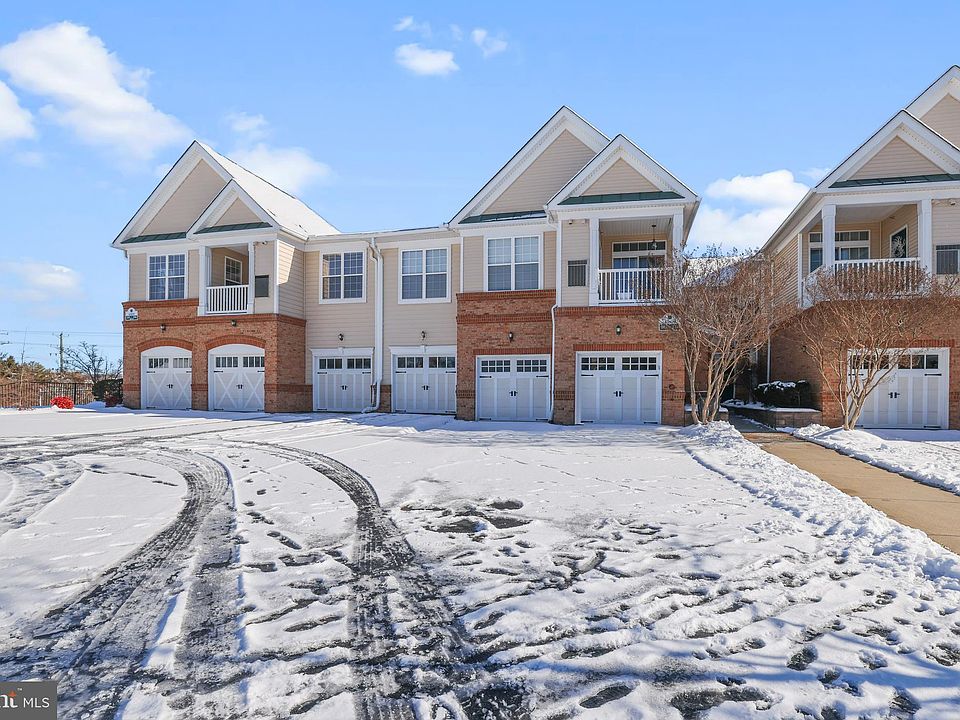 1st image of 43890 Hickory Corner Ter Unit 106