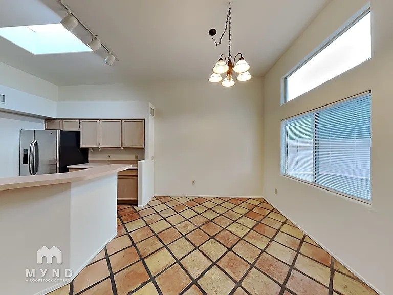 1293 W Crystalline Way — Photo 6