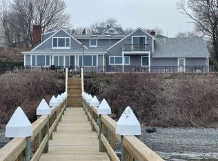 15 E Power St, Portsmouth, RI 02871