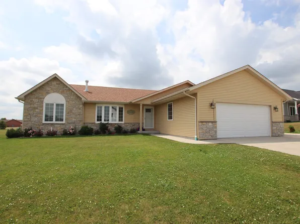 919 Duke St, Brownsville, WI 53006