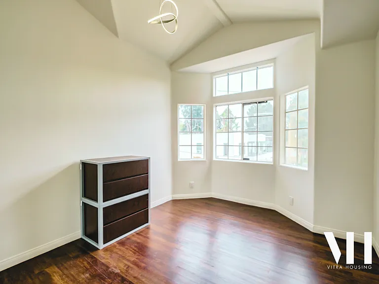 Apt A-E | 3 Bed 2.5 Bath | Half bath on first floor. Hardwood throughout, deck/balcony on 1st floor, private balcony in largest bedroom on second floor. All Stainless appliances, tons of windows, large bedrooms, tons of storage, internet included!