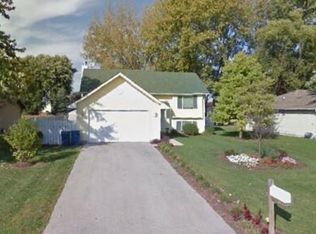 176 Dolores St, Oswego, IL 60543