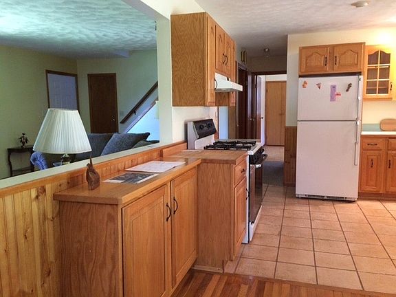 4th image of 14 Mari Ln