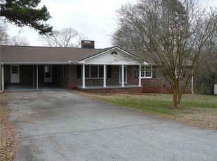 102 Morgan Ln, Seneca, SC 29678