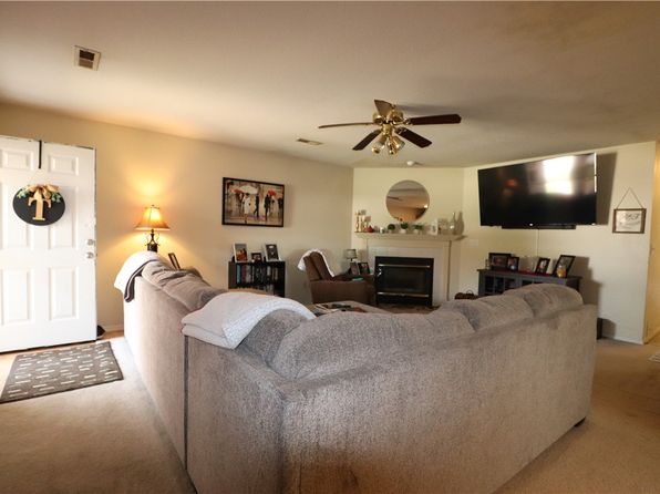 fayetteville-arkansas-439593432 picture