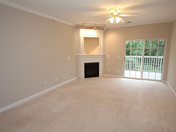 2nd image of 1110 Periwinkle Dr