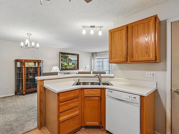 5th image of 1035 68th St