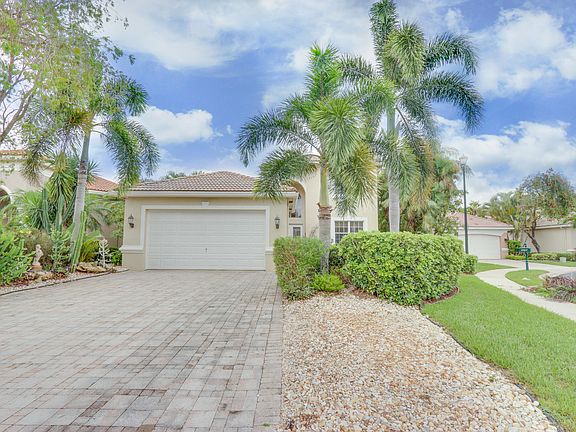 4th image of 4035 Manchester Lake Dr