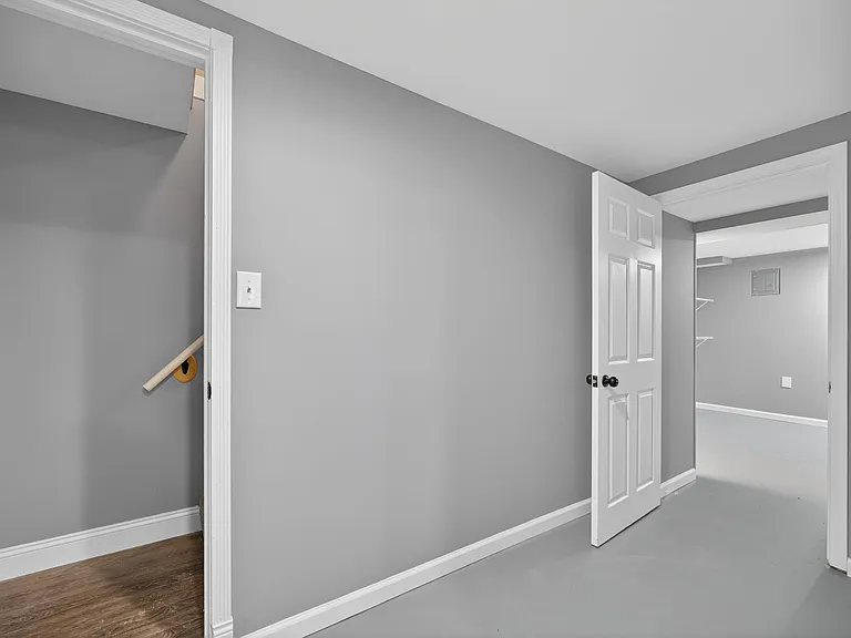 3320 Elm St — Photo 25