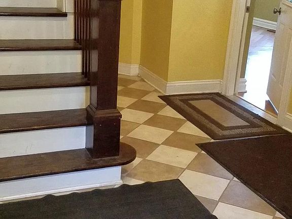 2nd image of 140 S 10th Ave #1