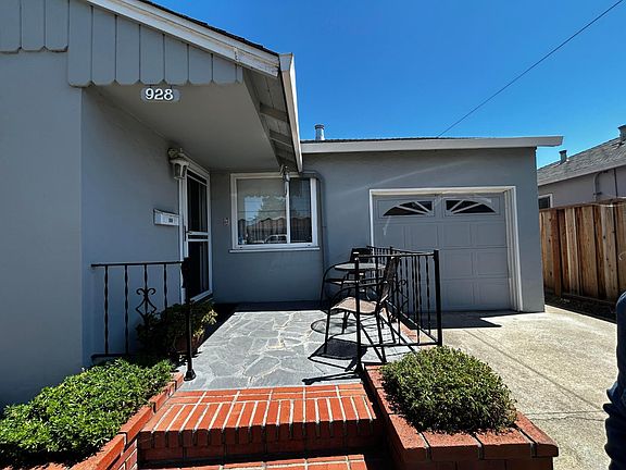 5th image of 928 Jean Way
