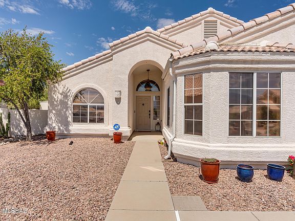 3rd image of 3657 W Sadler Pl