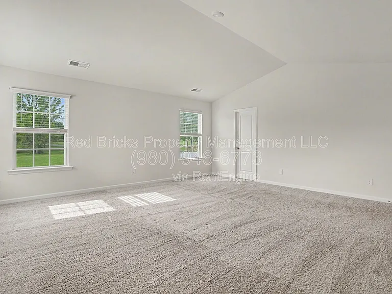 11010 Austin Estates Dr — Photo 17