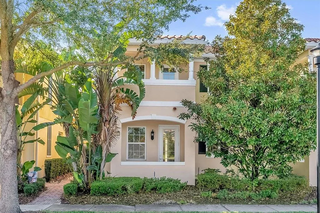 3 bed, 3.0 bath, 1830 sqft, $2,700 — Photo 1