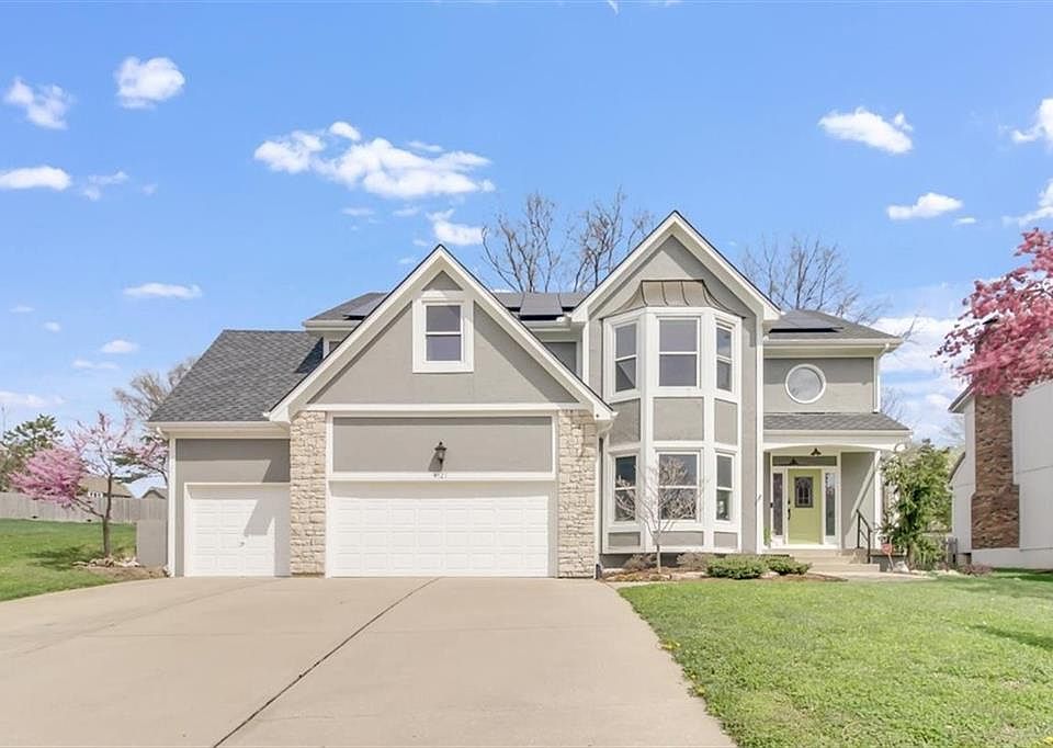 1st image of 4121 NE Courtney Dr
