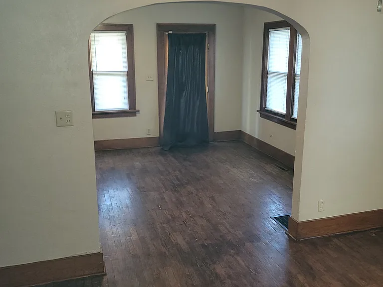 748 N Woodrow Ave — Photo 11