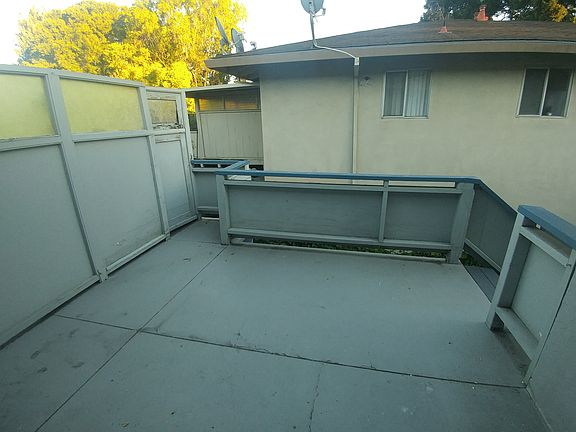 2nd image of 389 Oak Grove Avenue # Fl 2nd