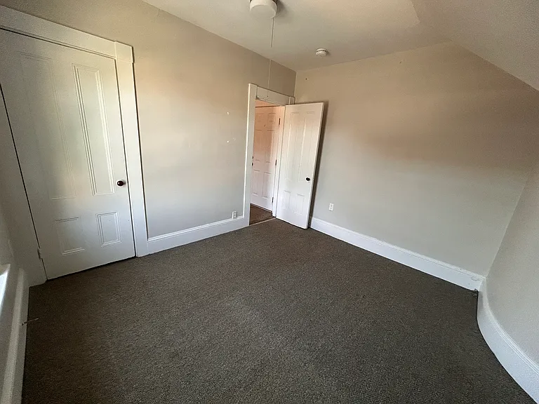 19 Briscoe St #3L — Photo 15