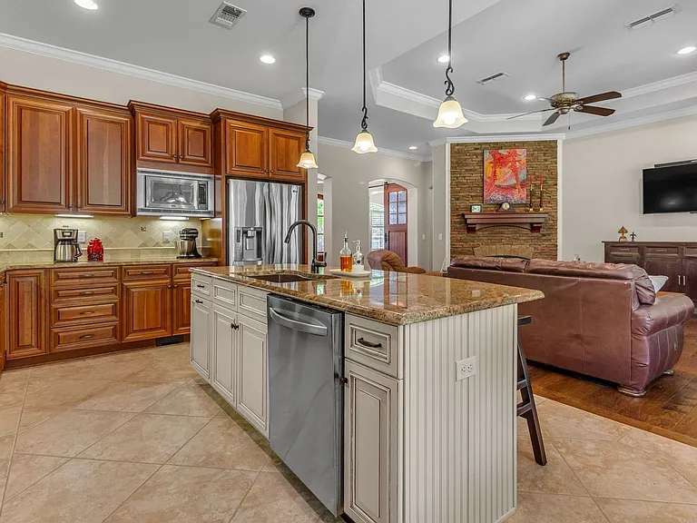 9007 Rushing River Way — Photo 18