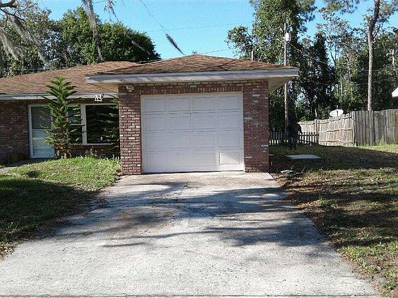 2nd image of 104 Elliott Ln