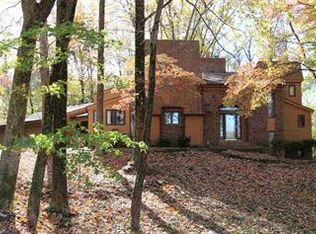 9600 Fehr View Dr, Evansville, IN 47720
