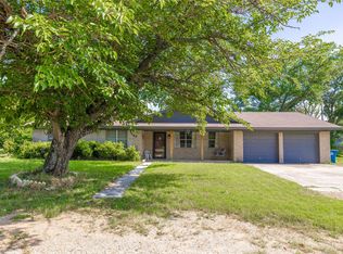 308 E 1st St, Cross Plains, TX 76443
