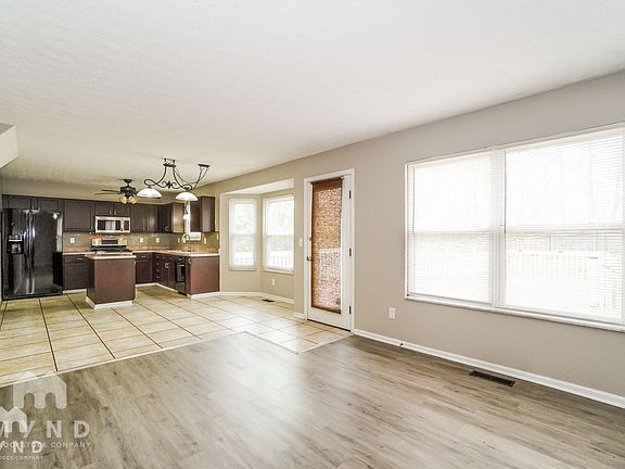 4th image of 7211 Candlestone Dr