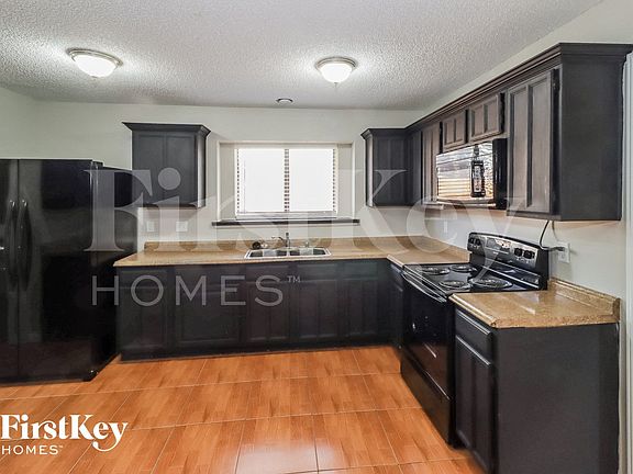 5th image of 4317 Coventry Dr