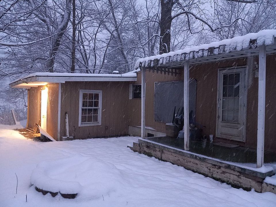 2nd image of 205 Empire Dr