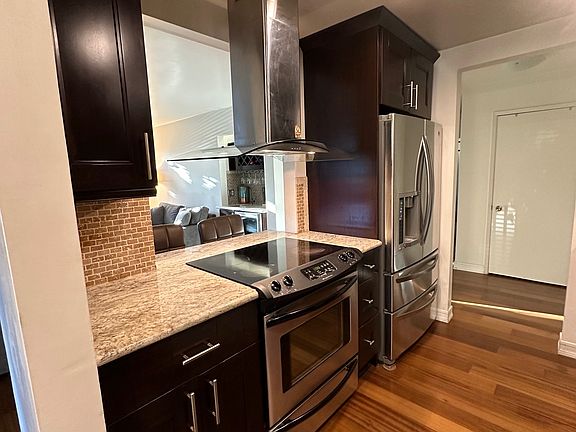5th image of 5366 La Jolla Blvd Unit 107C