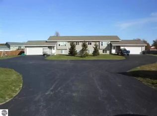 2483 Woodcock Ln, Traverse City, MI 49685