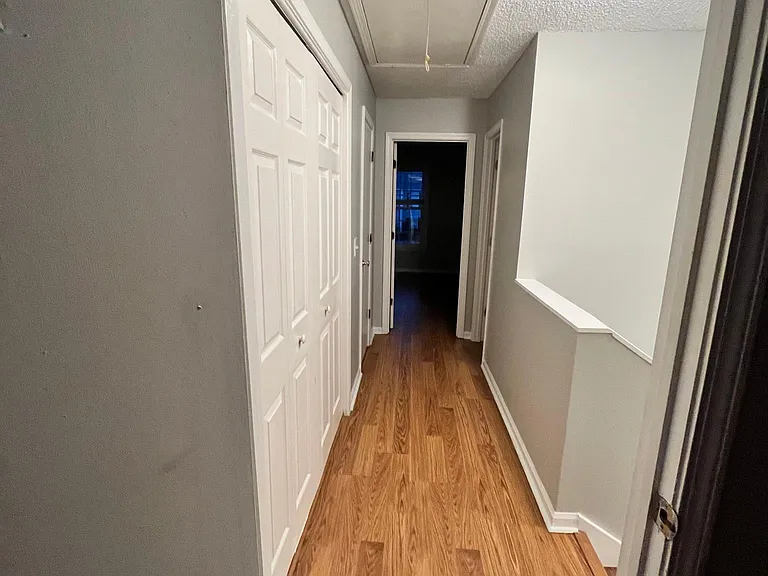 700 Coventry Ln #J — Photo 7