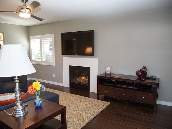 5th image of 4168 Lake Harbor Ln