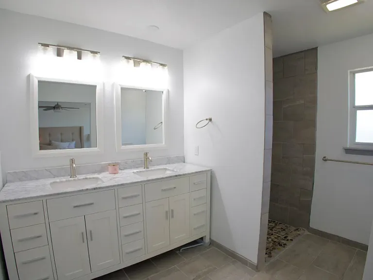 10100 Woodway Dr — Photo 24