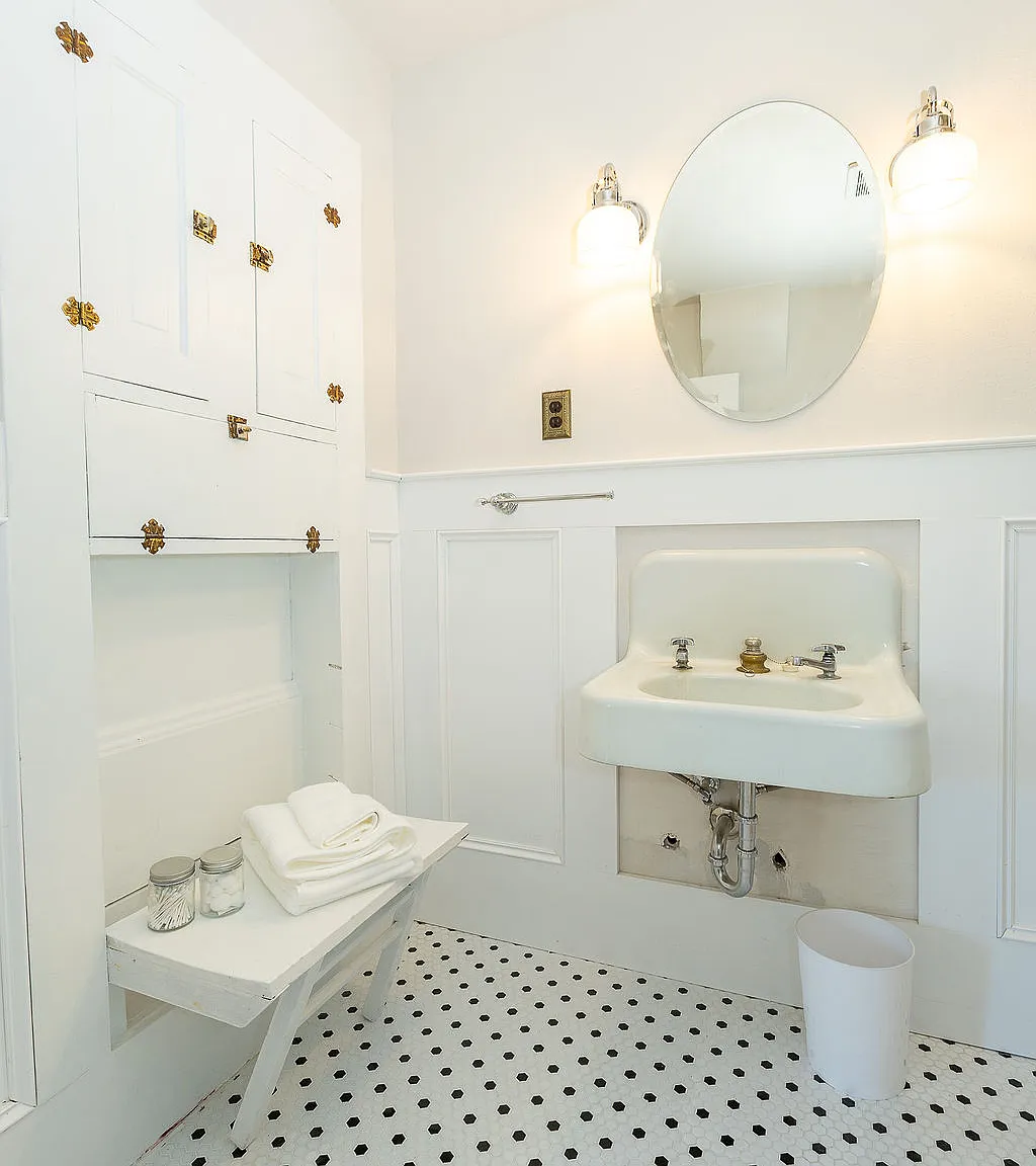 1 bed, 1000 sqft, $1,750 — Photo 3