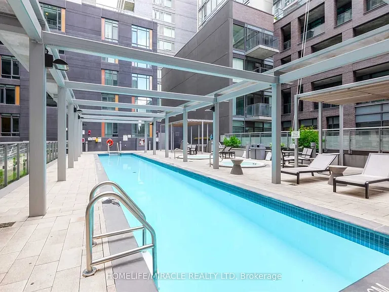 525 Adelaide St W #501 — Photo 19